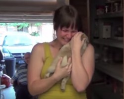 Boyfriend Mends His Girlfriend’s Broken Heart with a Puppy and Her Reaction Will Touch Your Heart